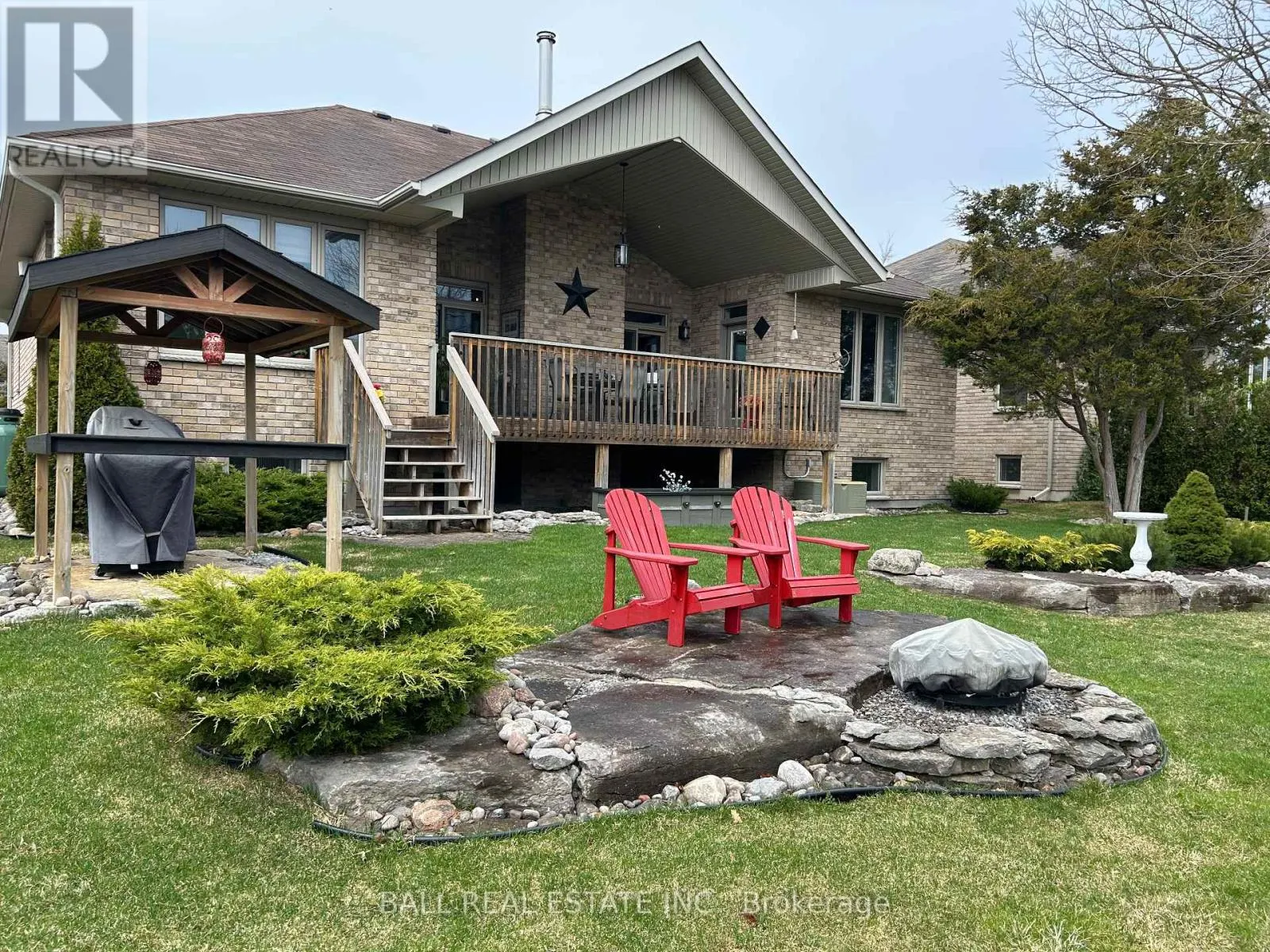 41 SOUTH HARBOUR DRIVE