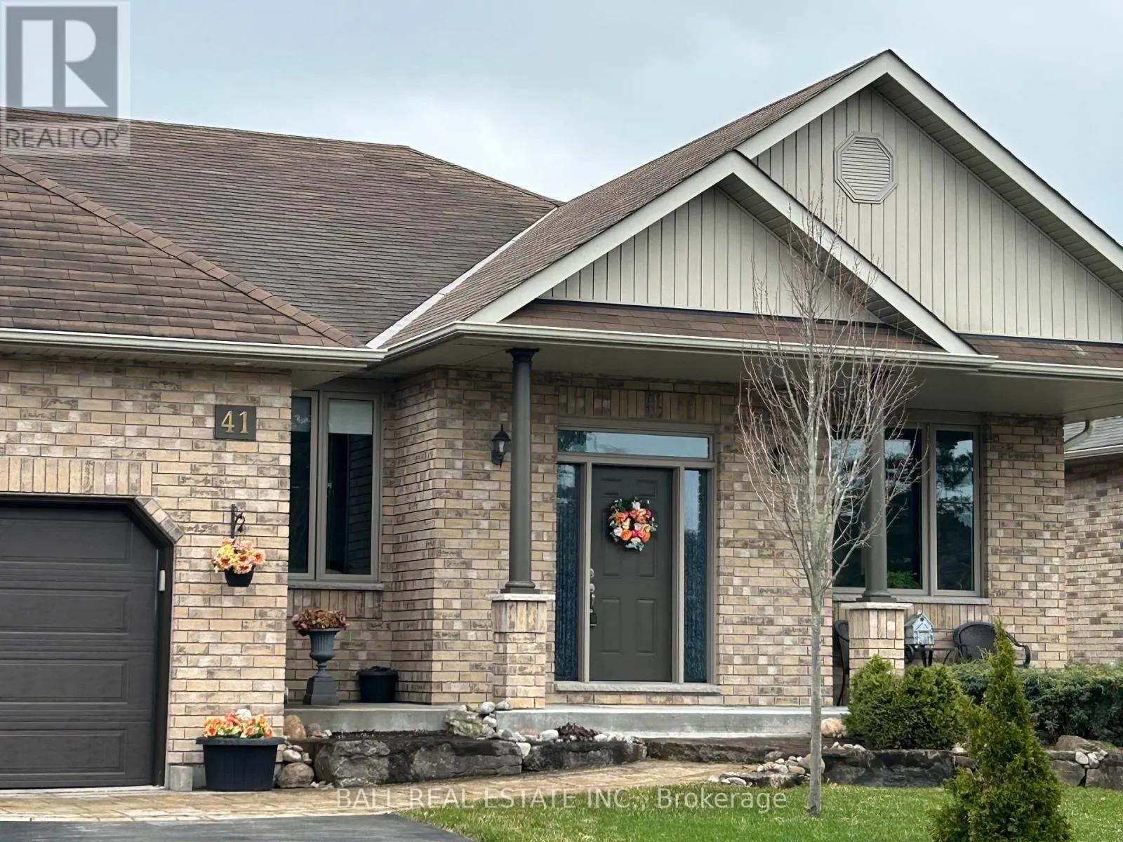 41 SOUTH HARBOUR DRIVE