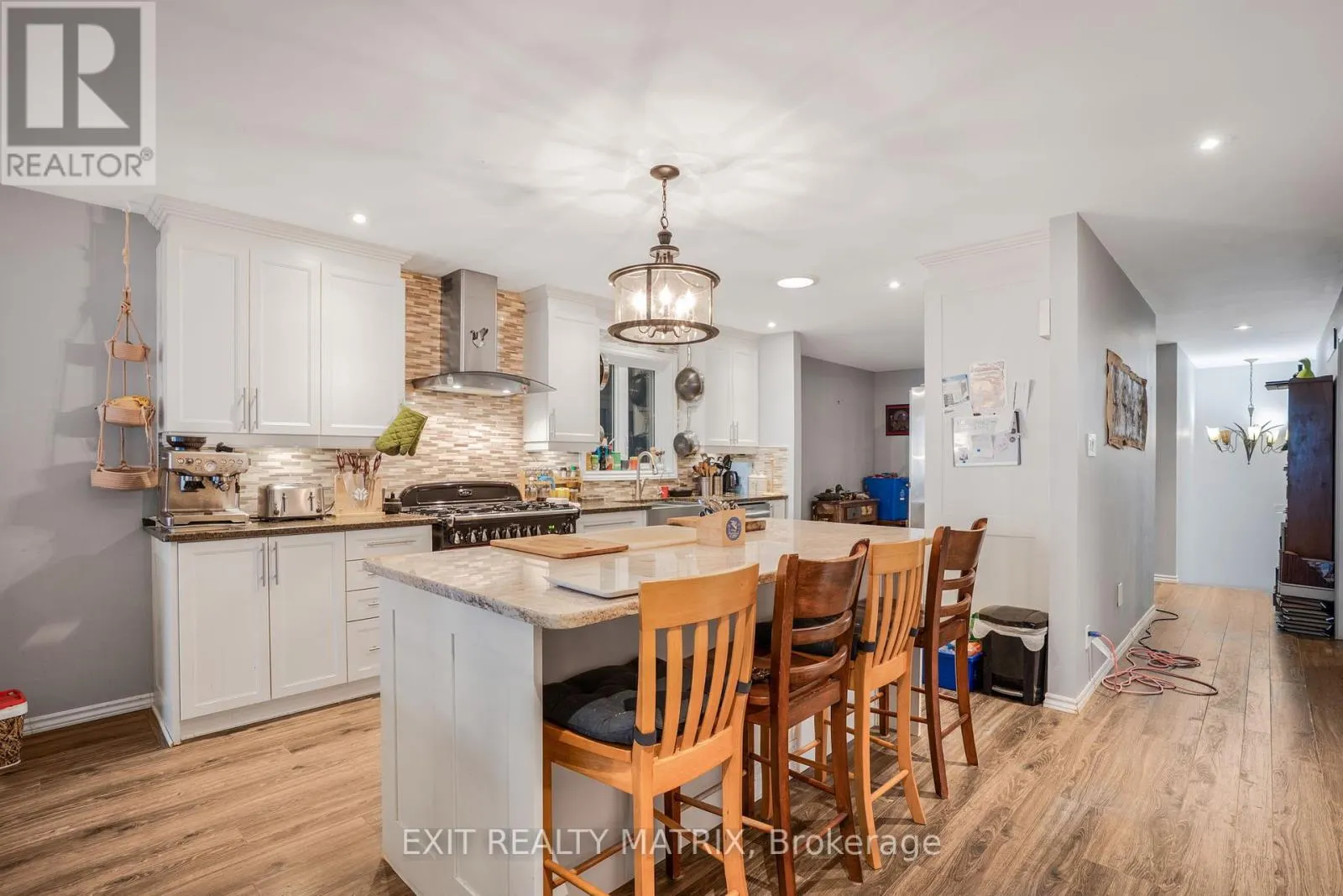 922 LALONDE ROAD