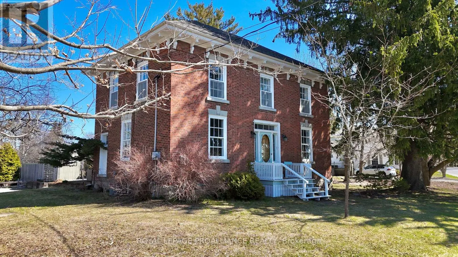 374 BLOOMFIELD MAIN STREET