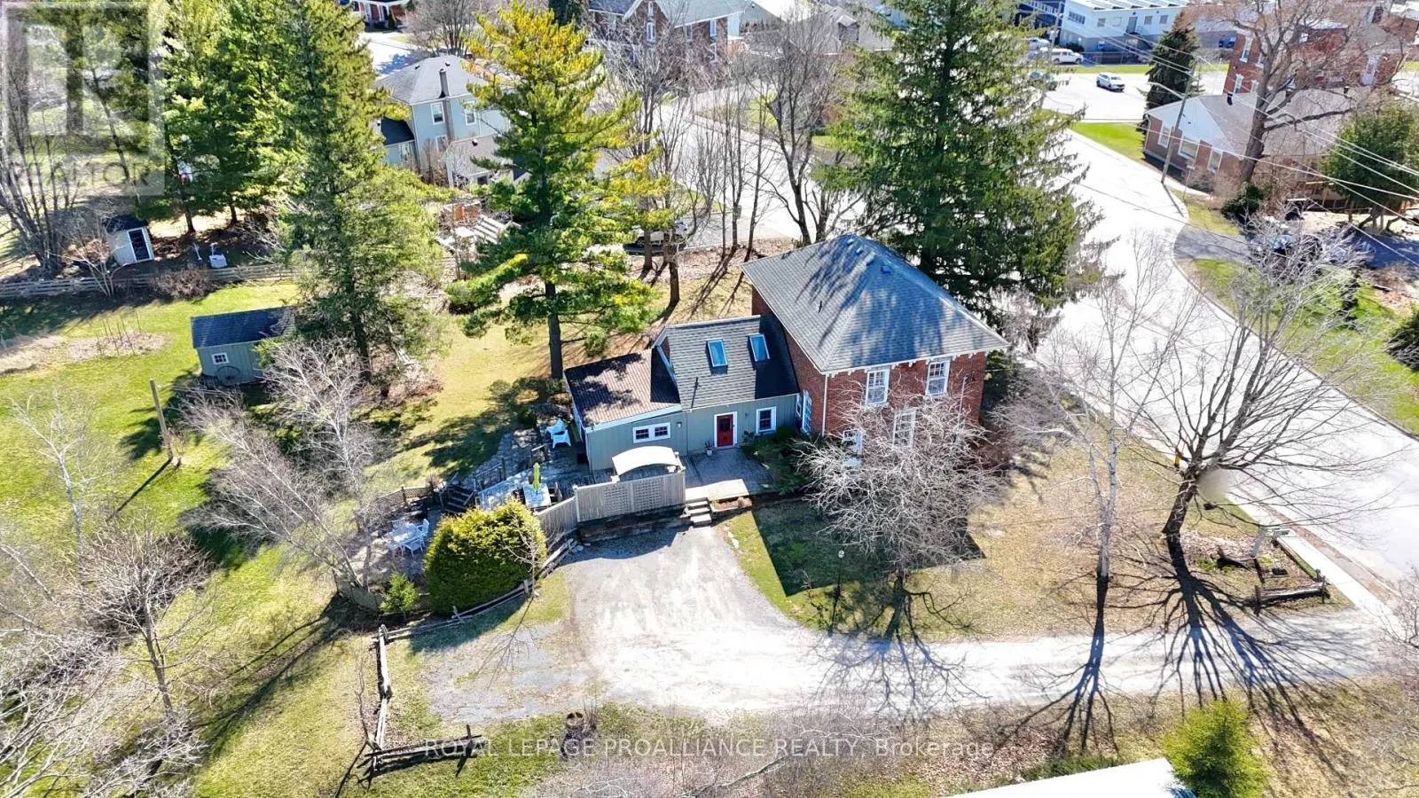 374 BLOOMFIELD MAIN STREET