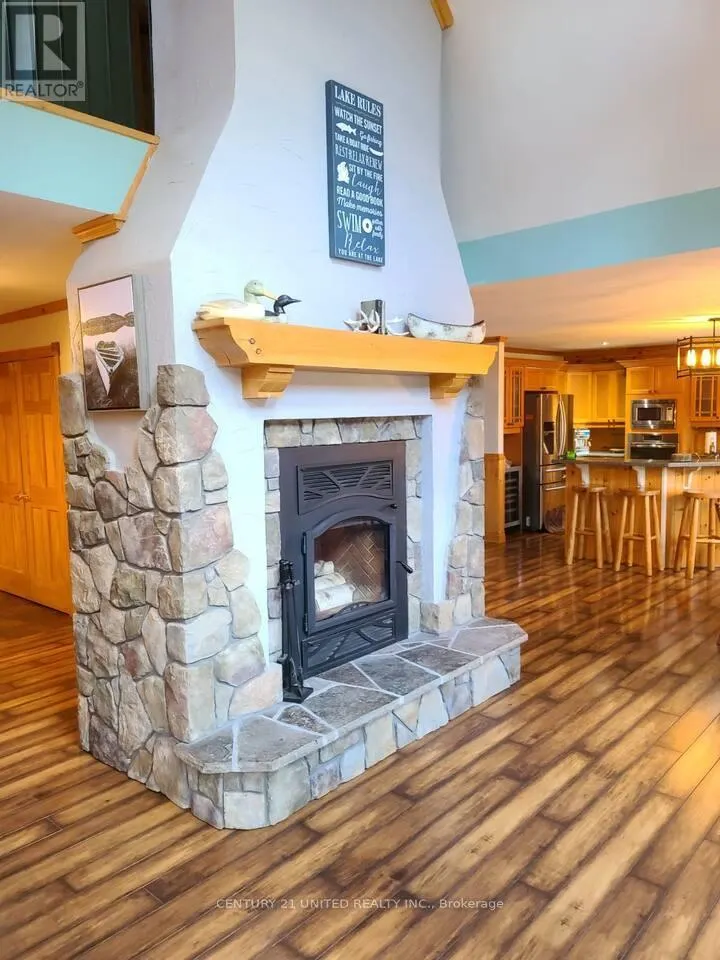 2 DARVELL LANE