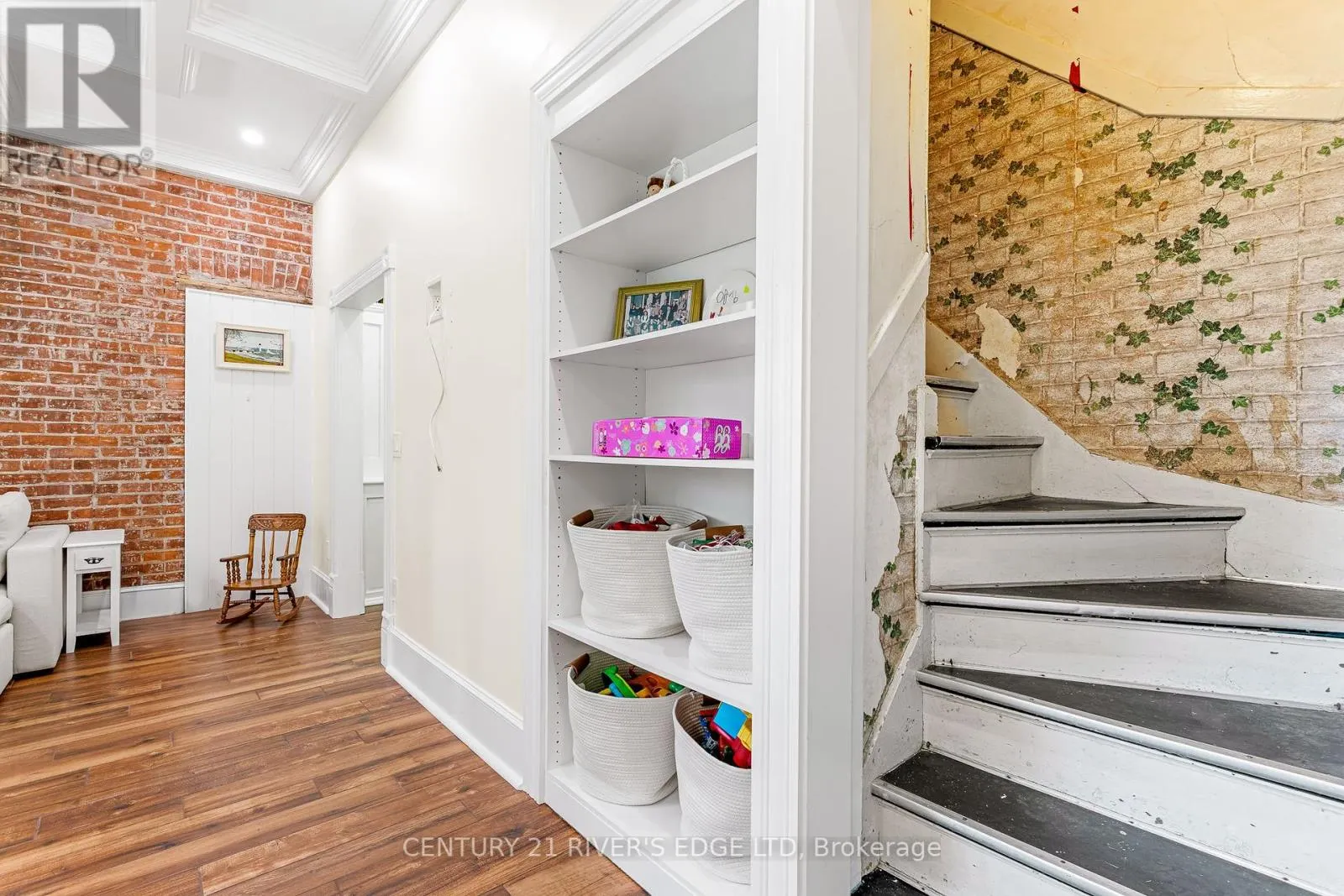 20 SHERWOOD STREET