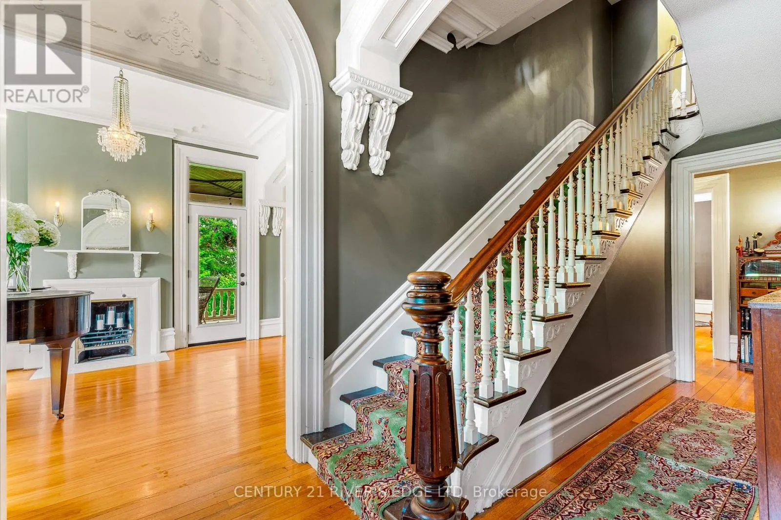 20 SHERWOOD STREET
