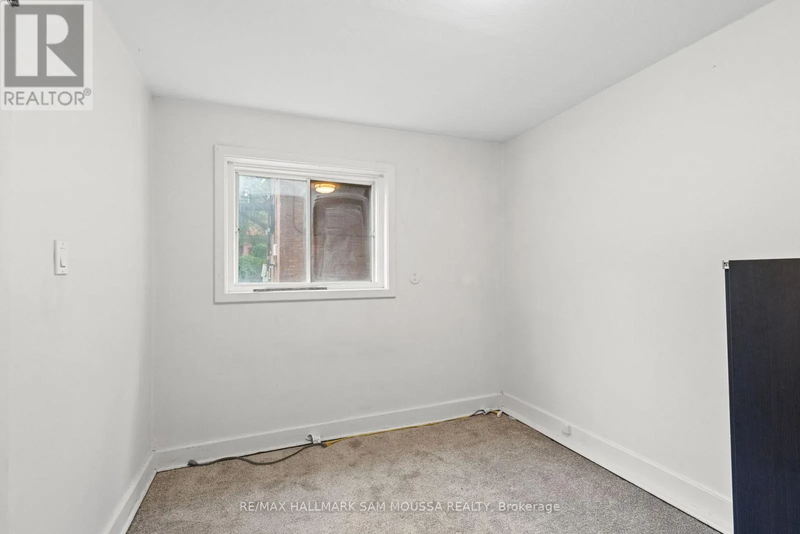 315 WAVERLEY STREET W