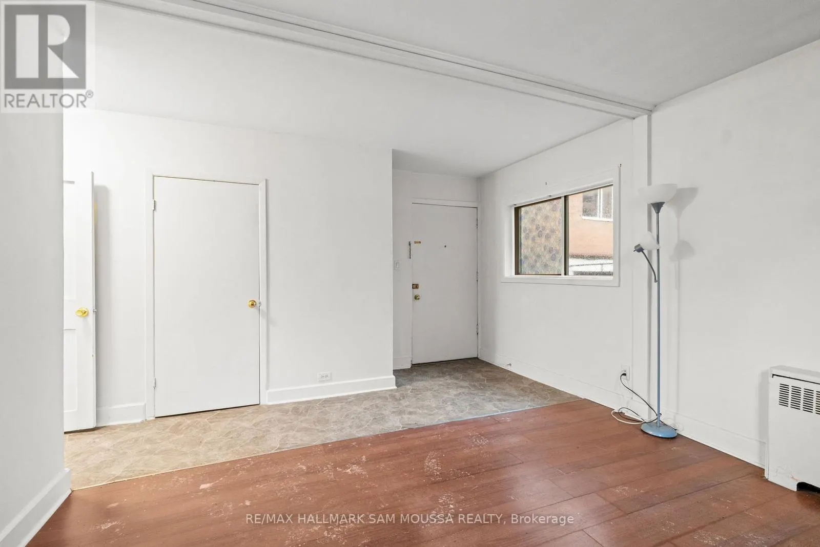 315 WAVERLEY STREET W