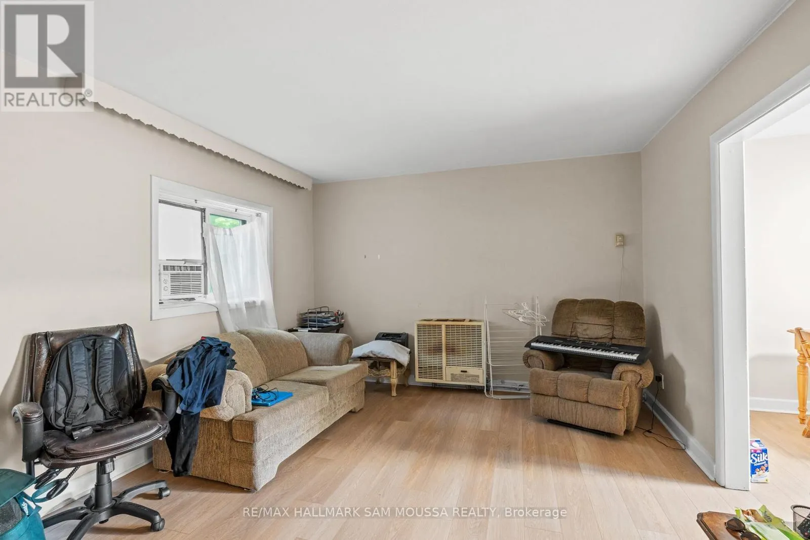 315 WAVERLEY STREET W
