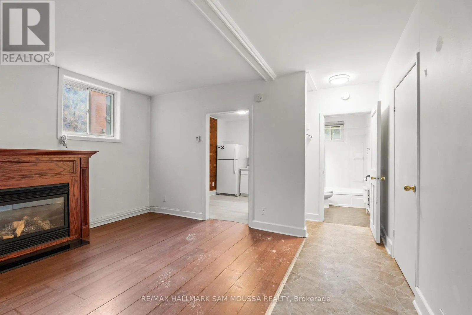 315 WAVERLEY STREET W