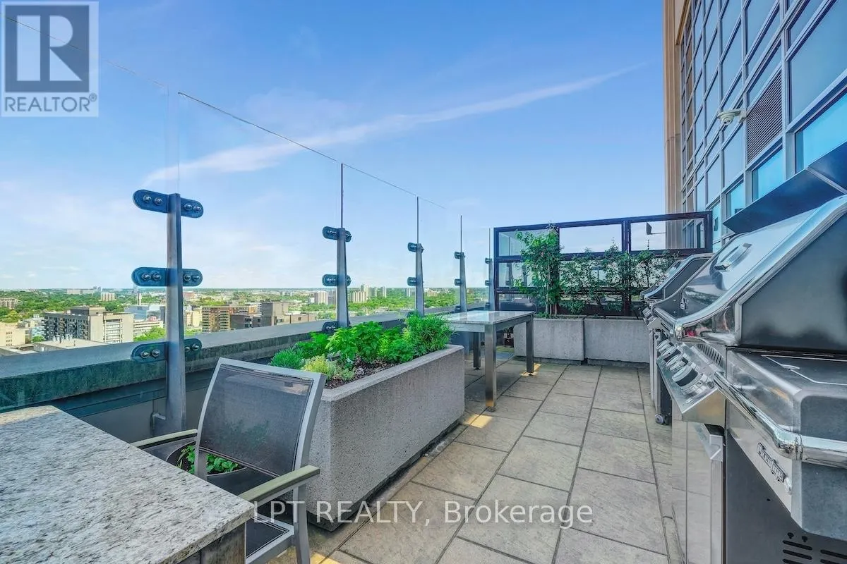 305 - 108 LISGAR STREET
