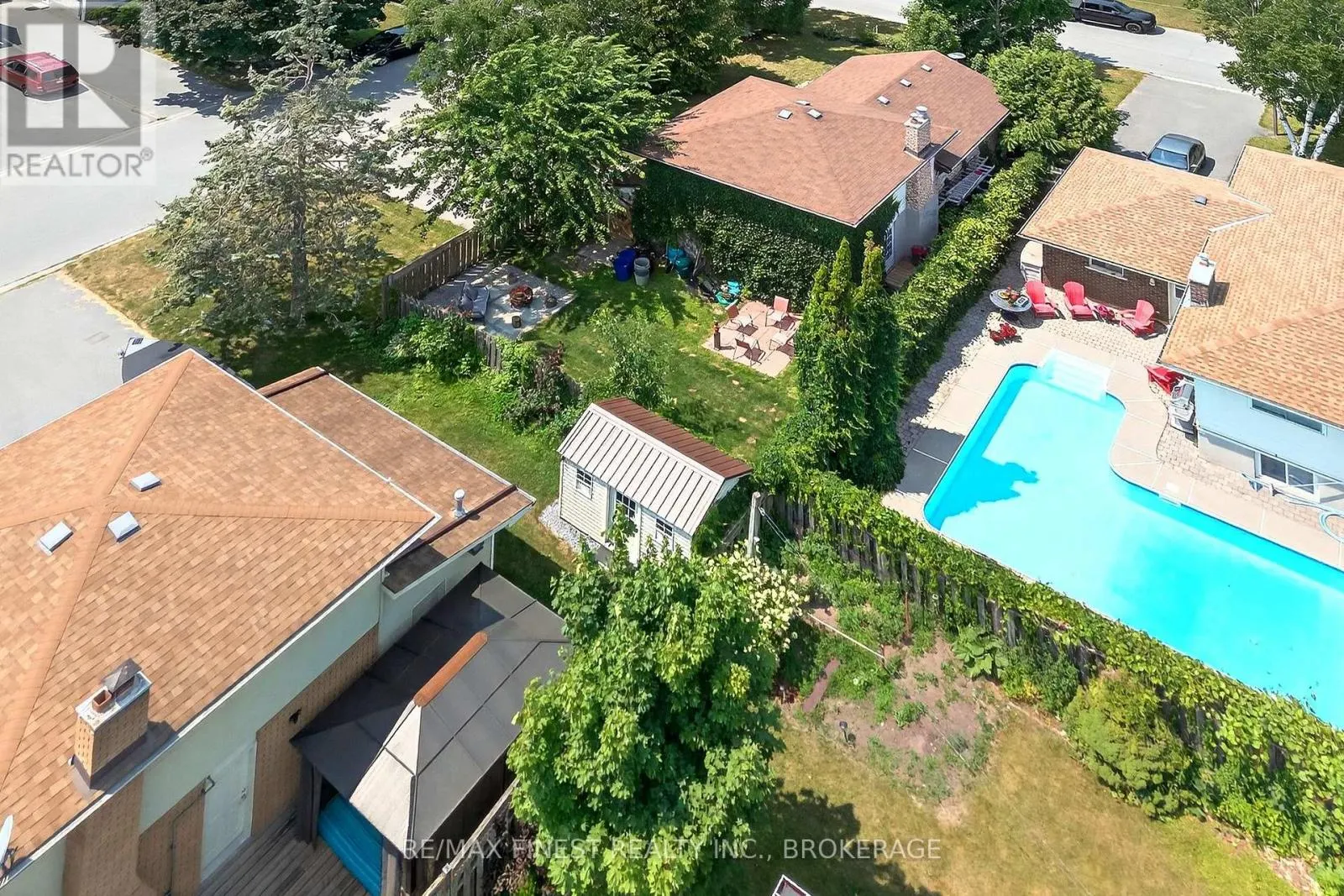 23 DIAMOND CRESCENT