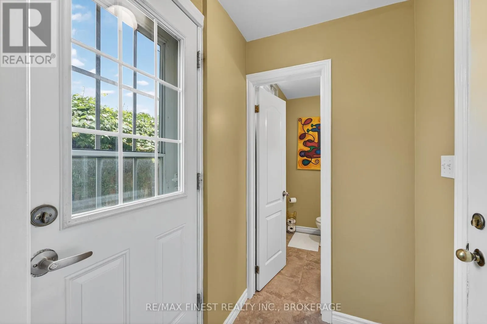 23 DIAMOND CRESCENT