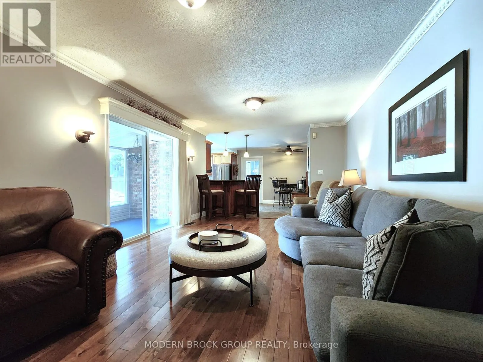 408 PEARL STREET W