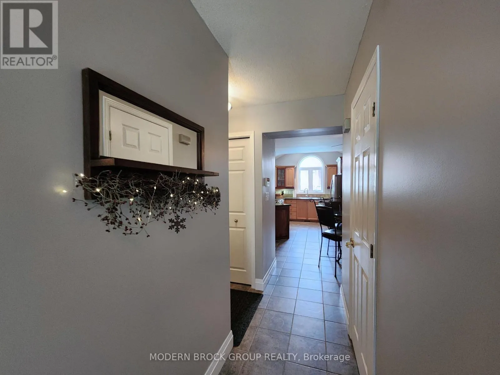408 PEARL STREET W