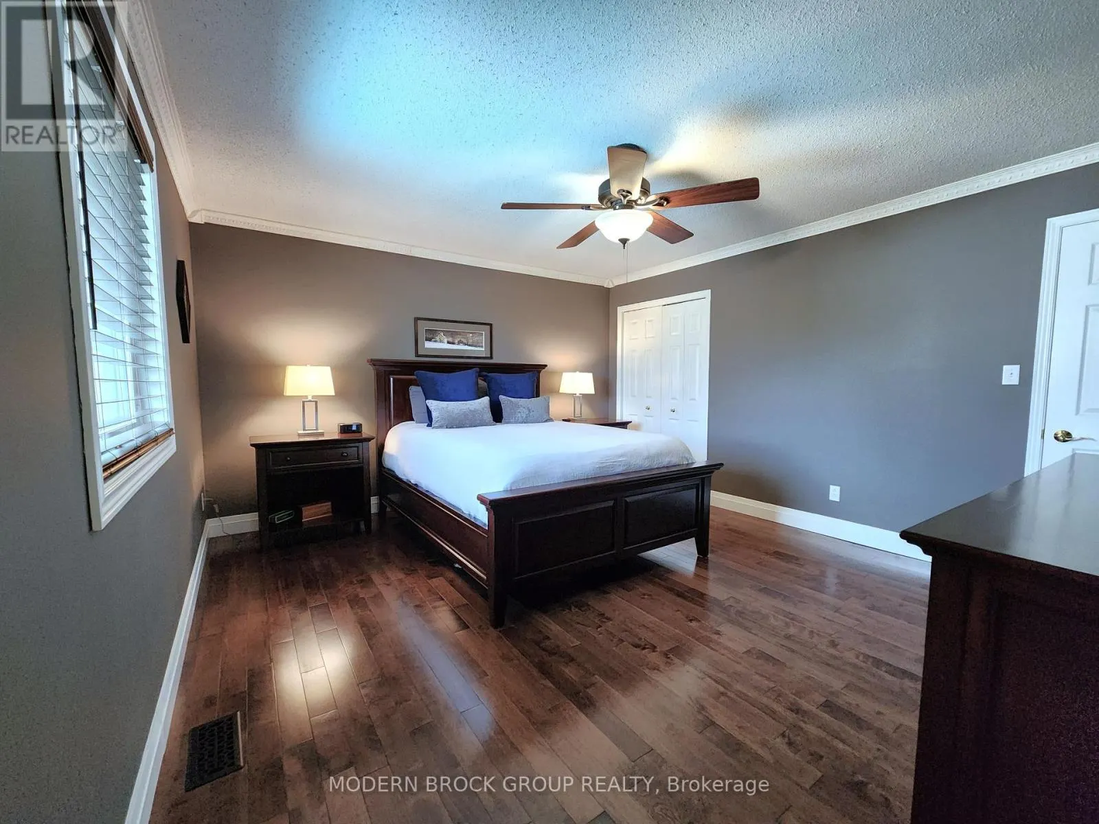 408 PEARL STREET W