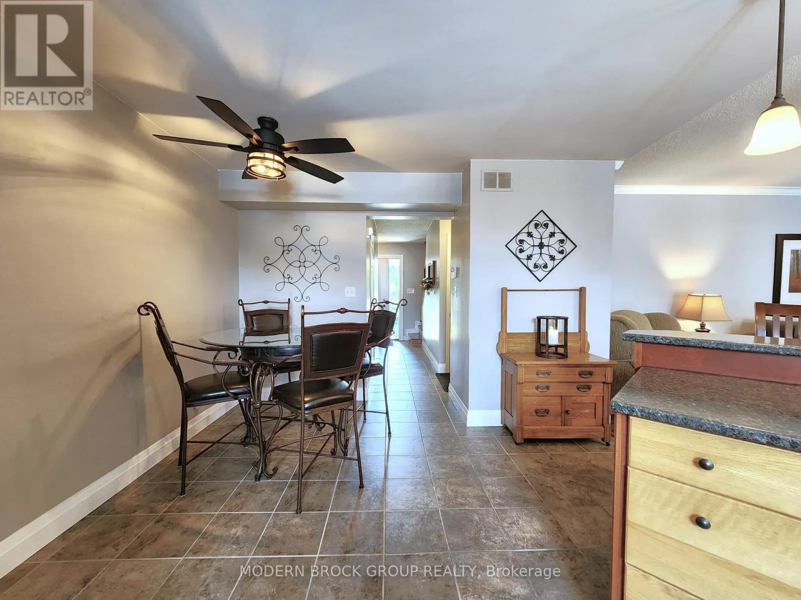 408 PEARL STREET W