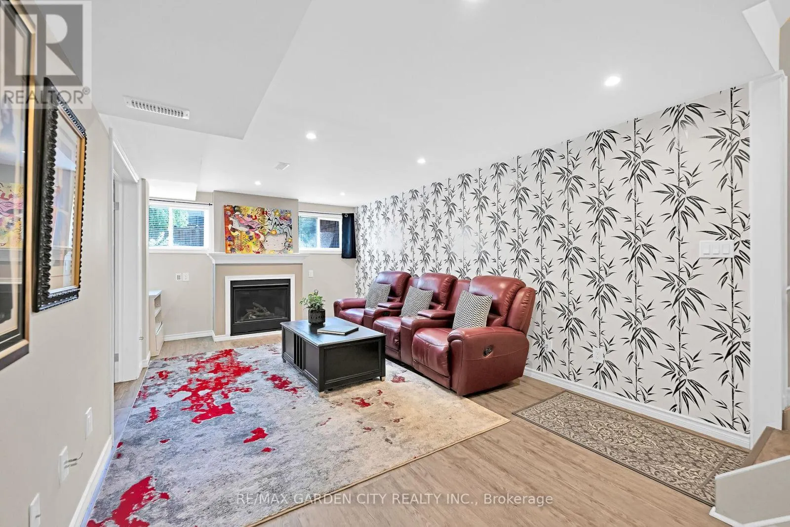 5126 ST. GEORGE DRIVE
