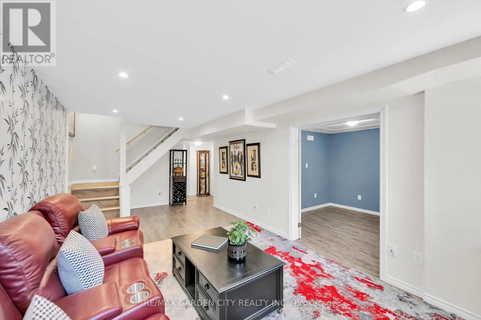 5126 ST. GEORGE DRIVE
