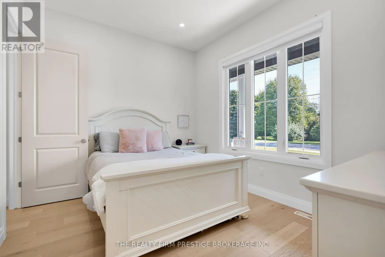 97 SIMCOE AVENUE