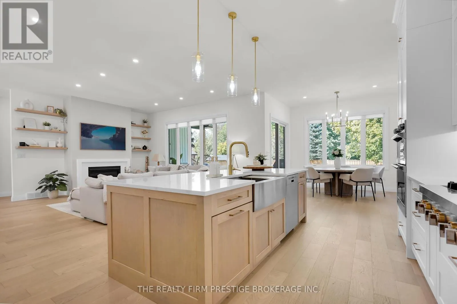 97 SIMCOE AVENUE