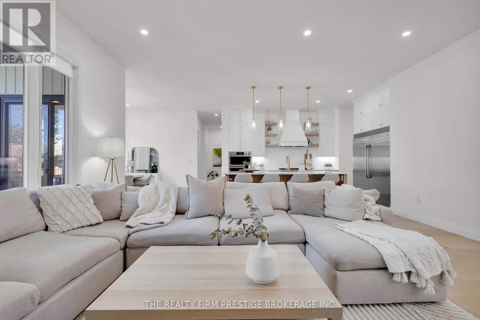 97 SIMCOE AVENUE