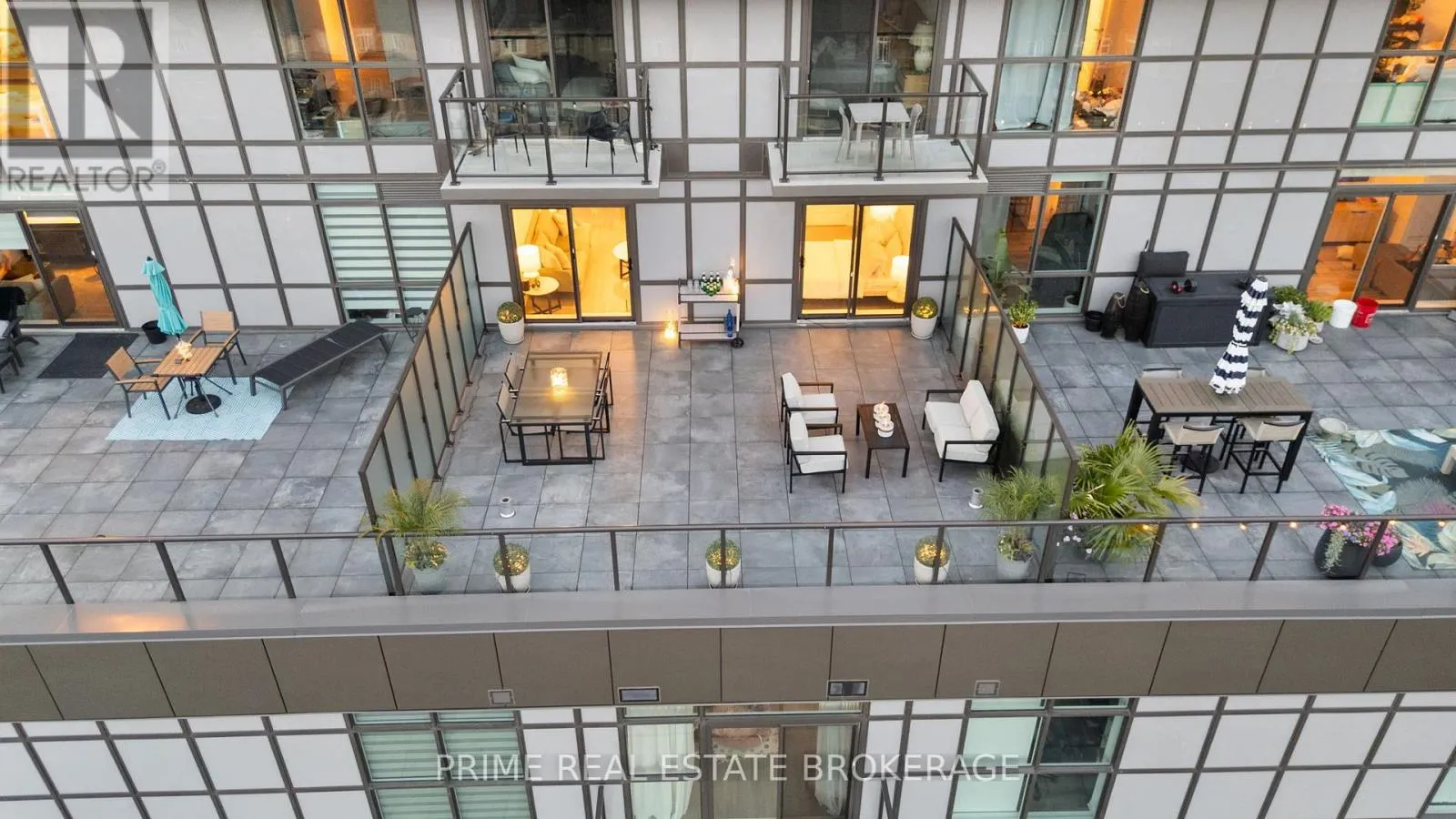 711 - 460 DUNDAS STREET E, #711