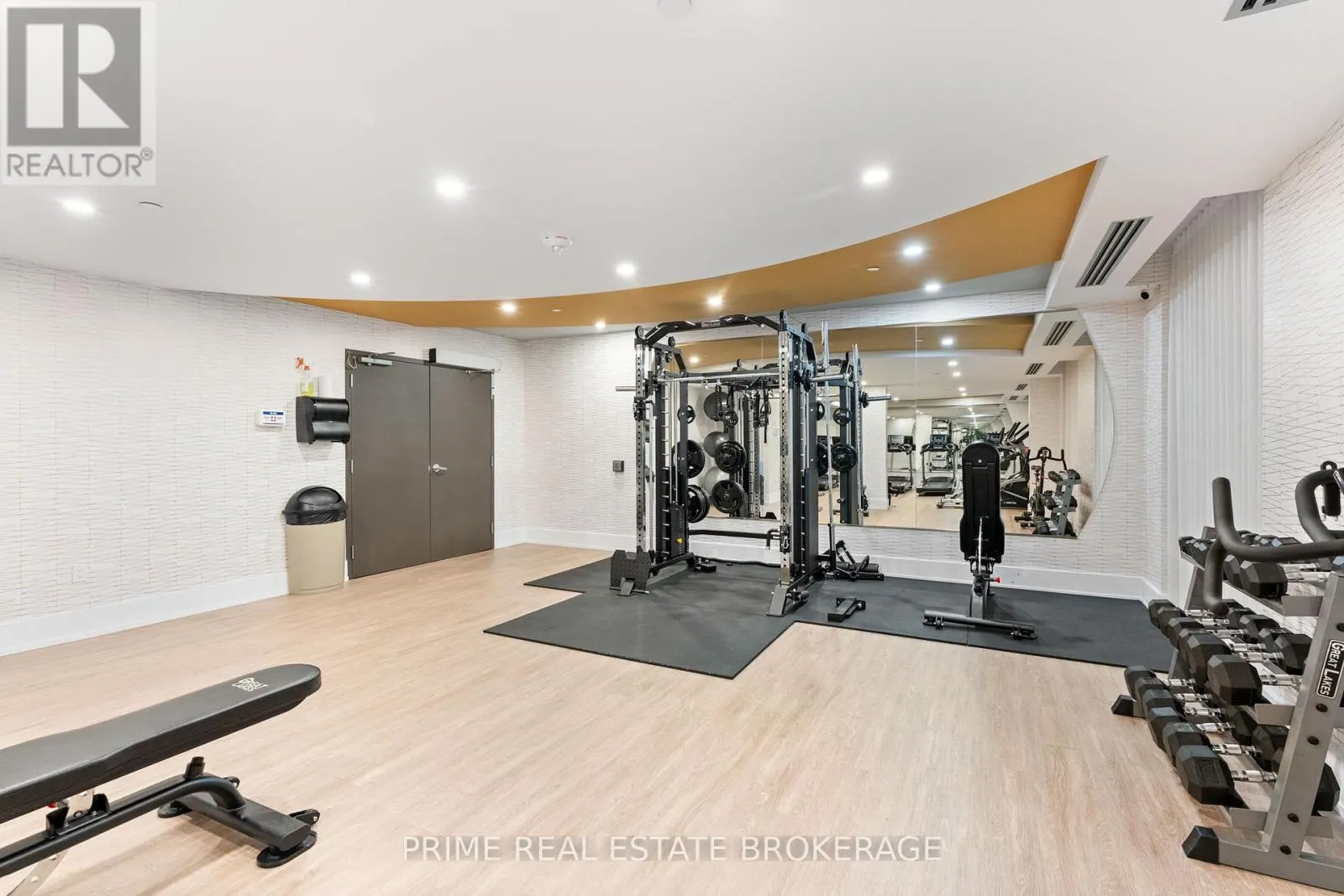 711 - 460 DUNDAS STREET E, #711