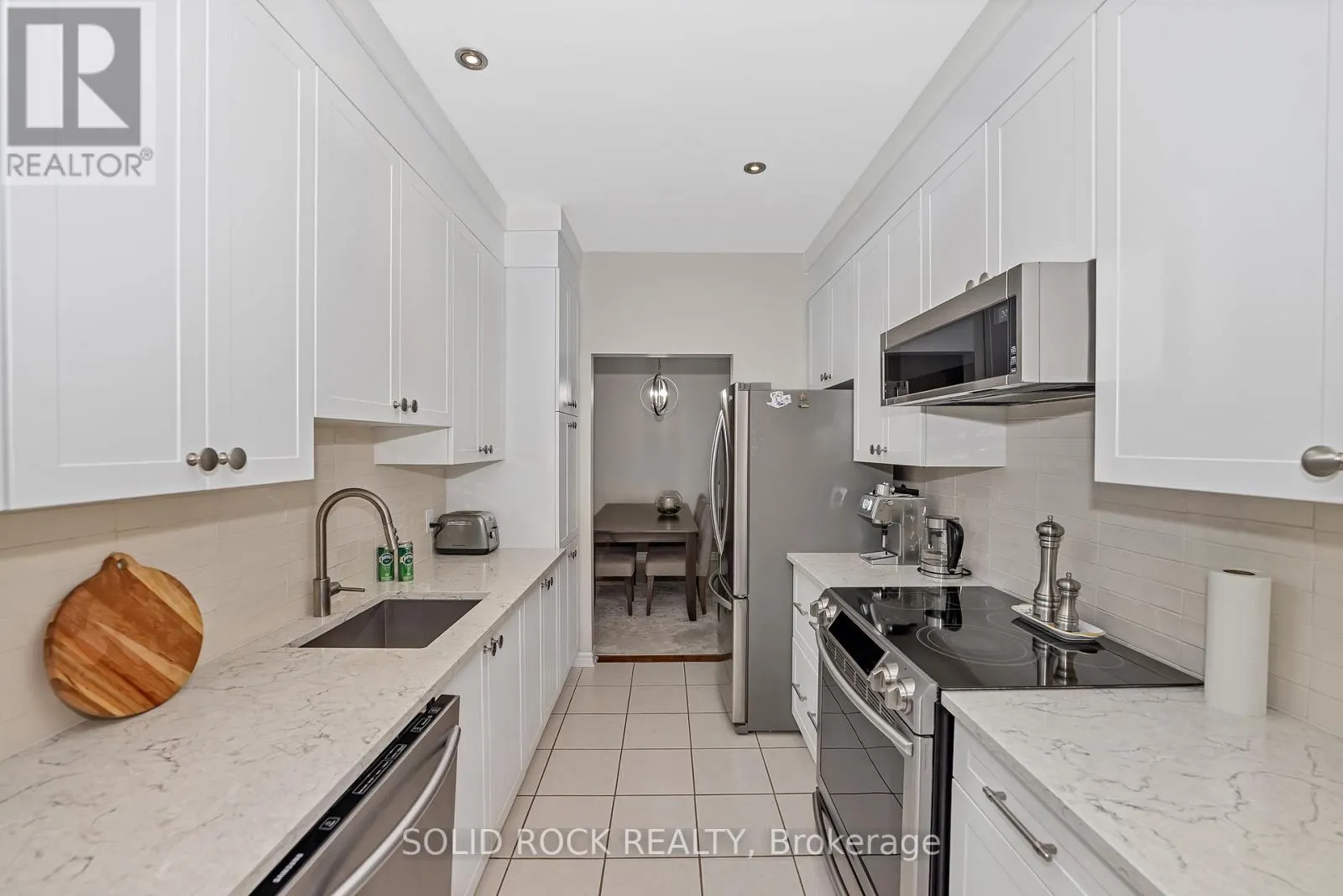 411 CACHE BAY CRESCENT E