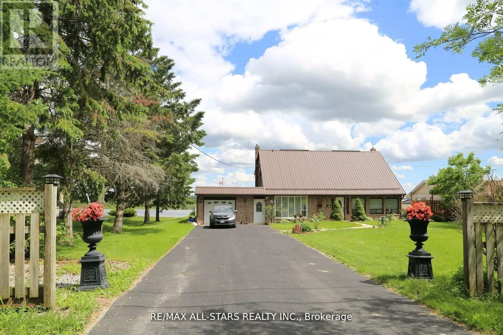 122 FENELON DRIVE