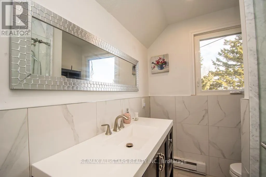 122 FENELON DRIVE