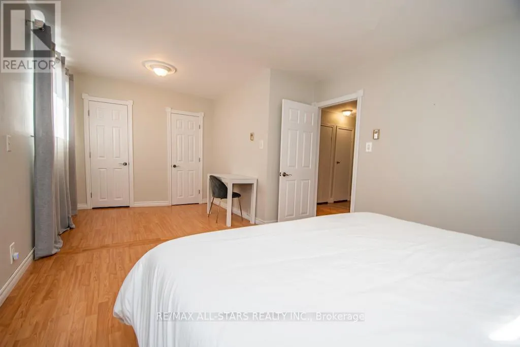 122 FENELON DRIVE