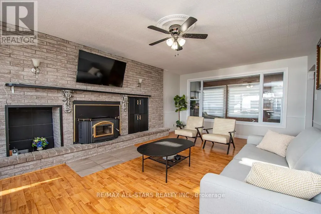 122 FENELON DRIVE