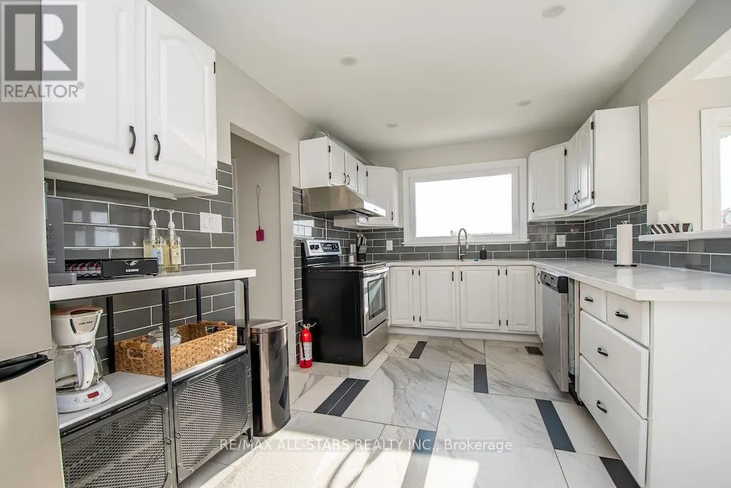 122 FENELON DRIVE