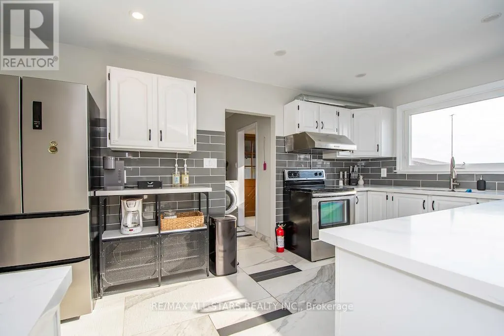 122 FENELON DRIVE