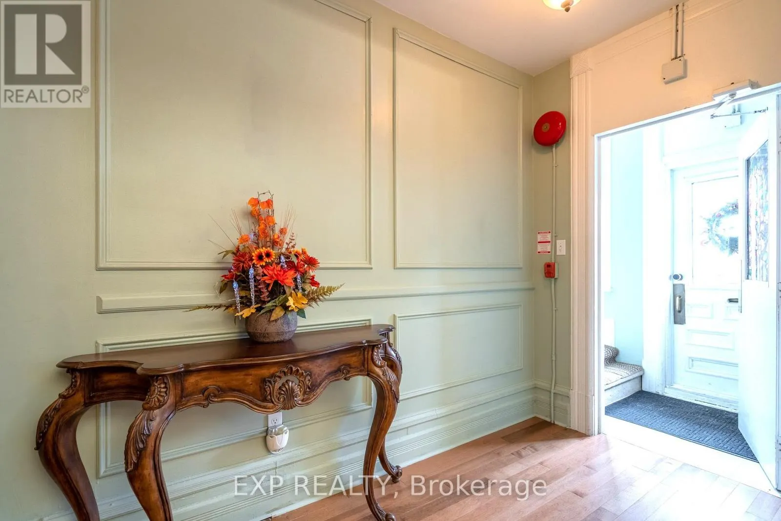 431 GILMOUR STREET