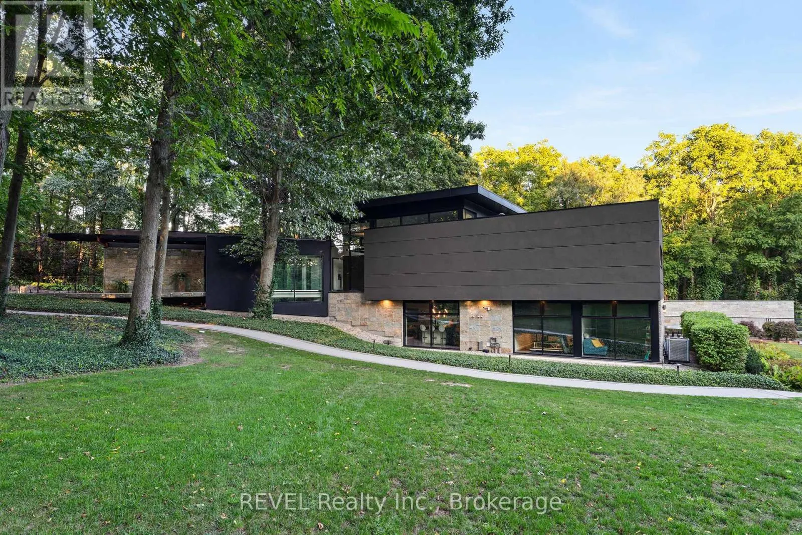 250 CANBORO ROAD