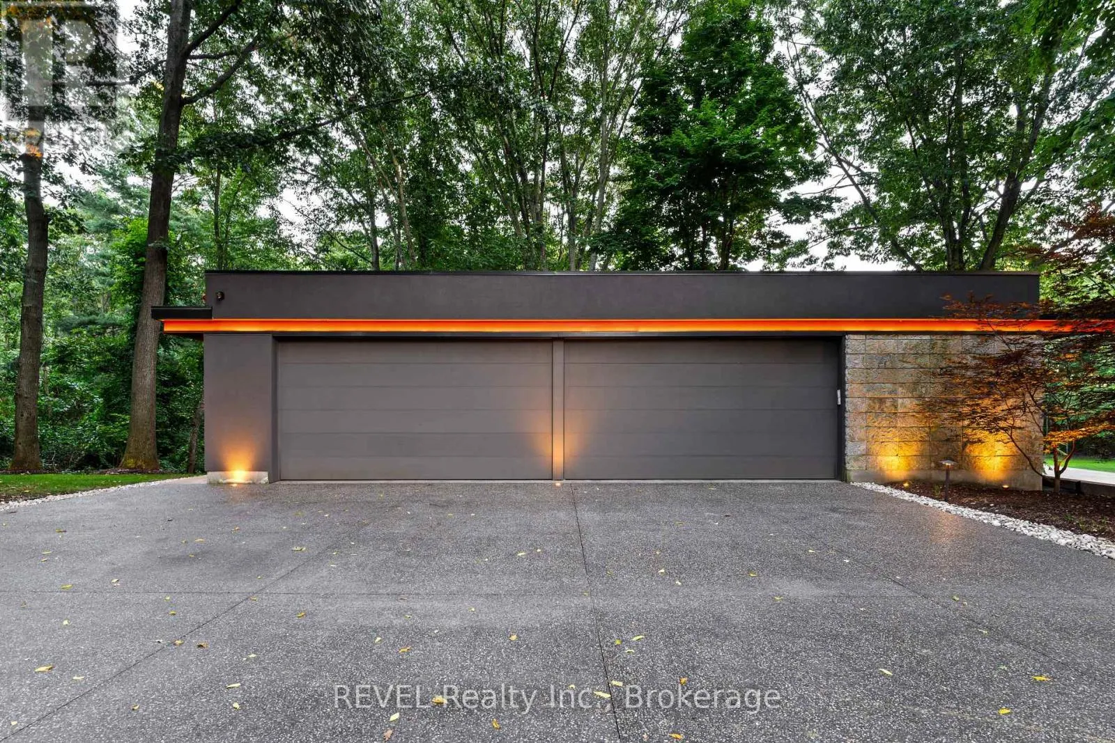 250 CANBORO ROAD