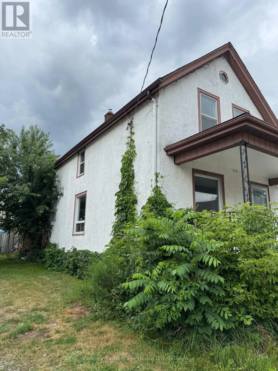 4688 RYERSON CRESCENT