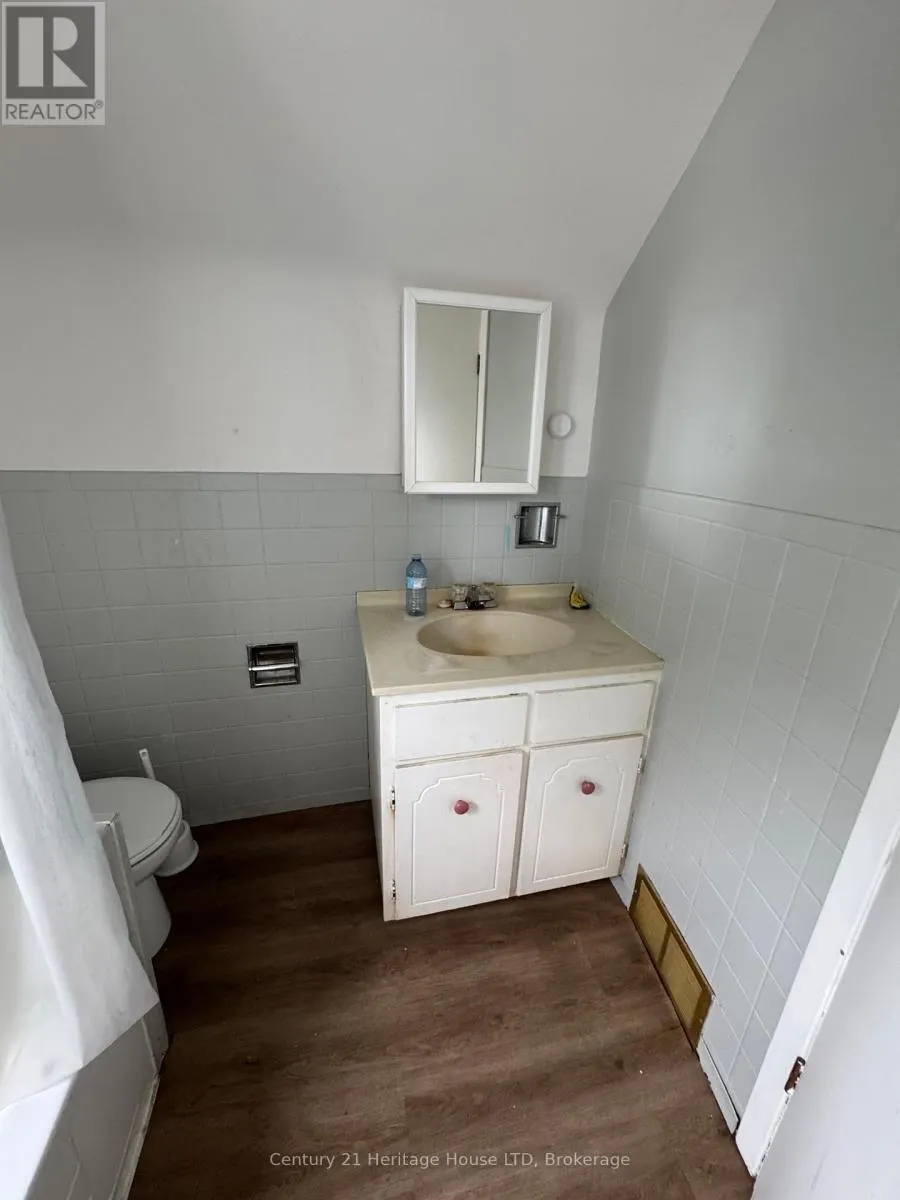 4688 RYERSON CRESCENT