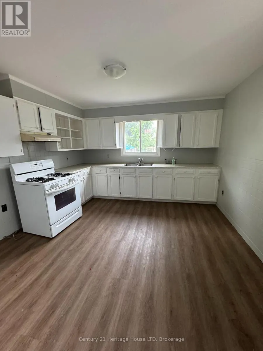 4688 RYERSON CRESCENT