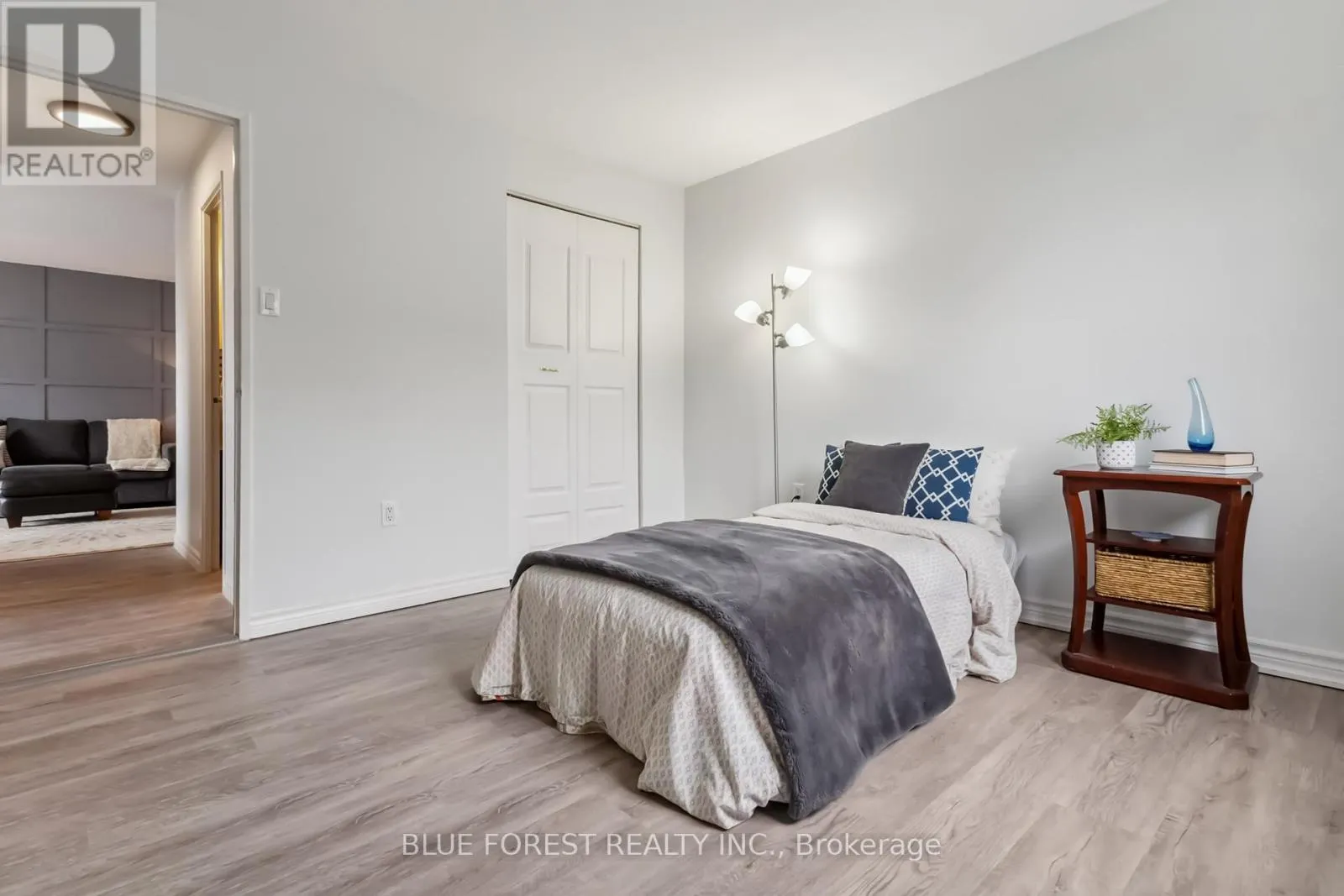 501 - 1100 JALNA BOULEVARD, #501