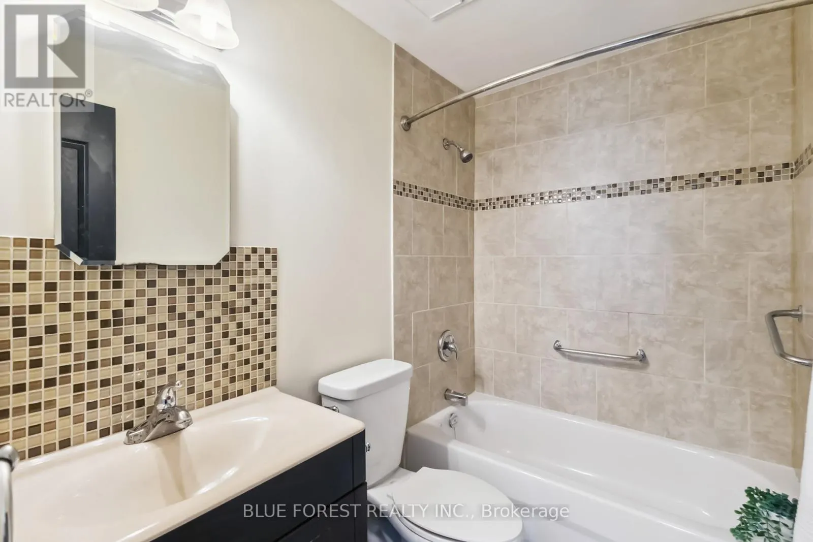 501 - 1100 JALNA BOULEVARD, #501