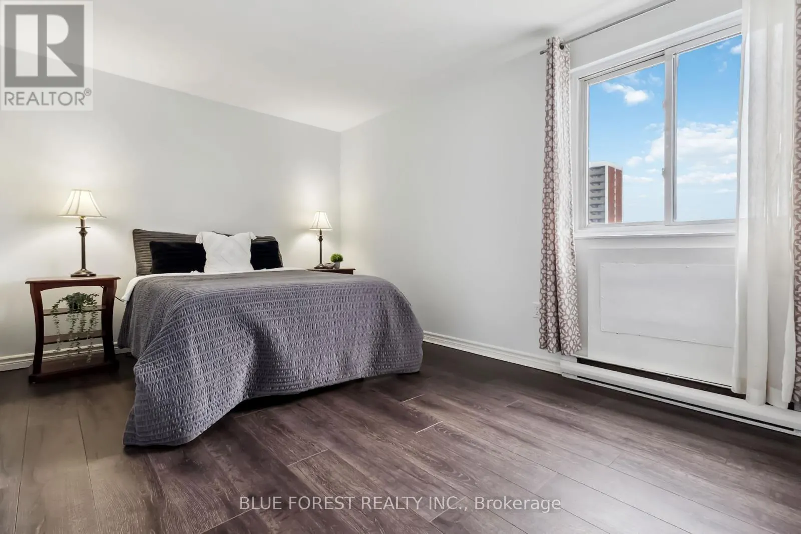 501 - 1100 JALNA BOULEVARD, #501