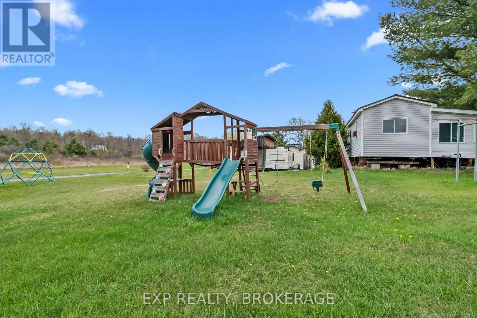 38 - 9 GLENFORD LANE, #38