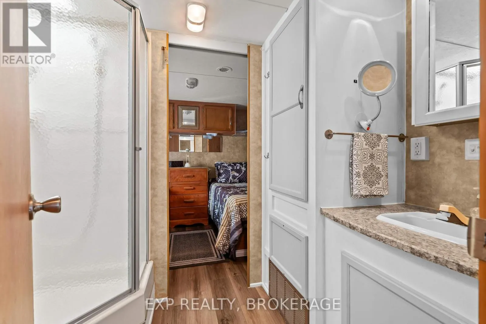38 - 9 GLENFORD LANE, #38