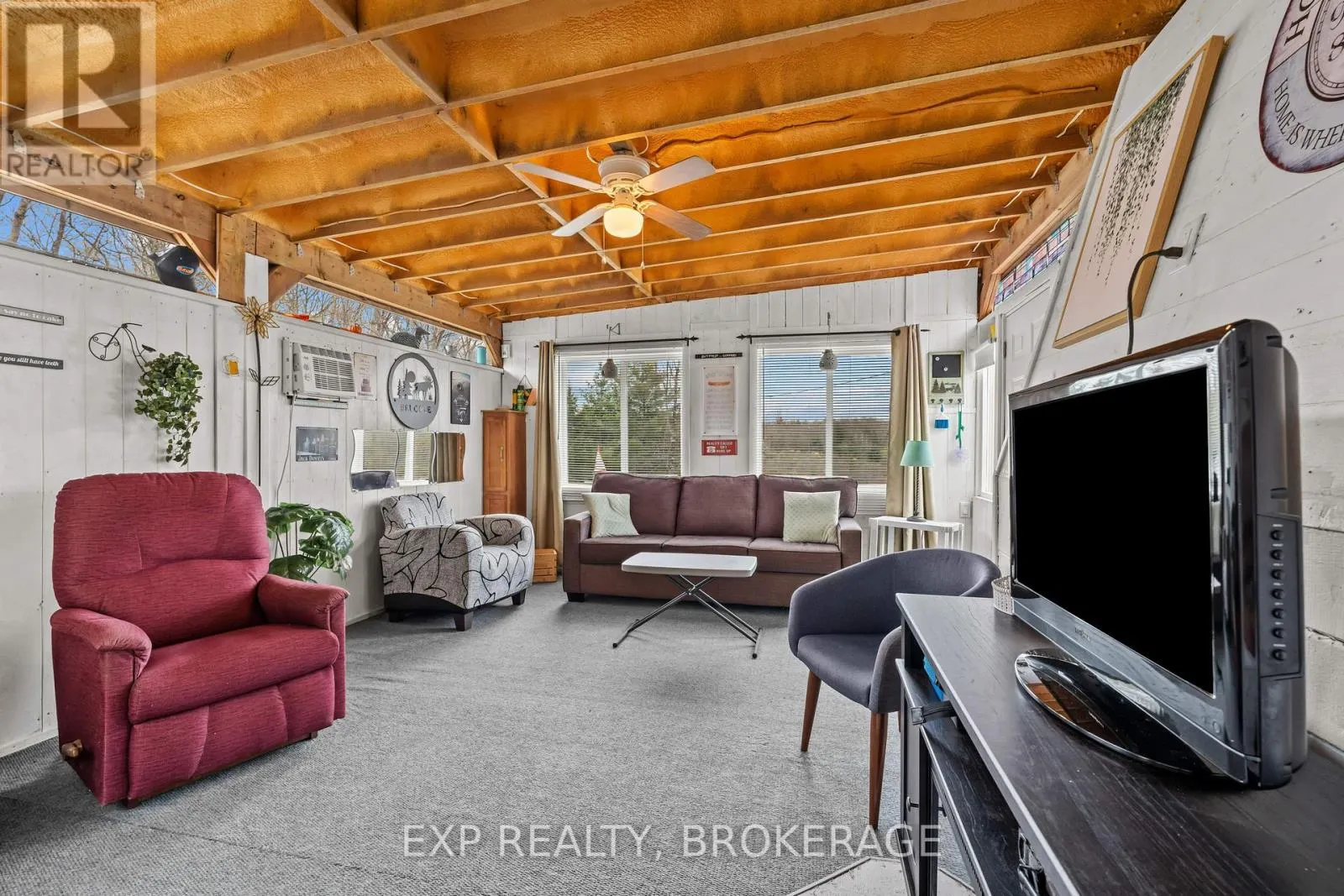 38 - 9 GLENFORD LANE, #38
