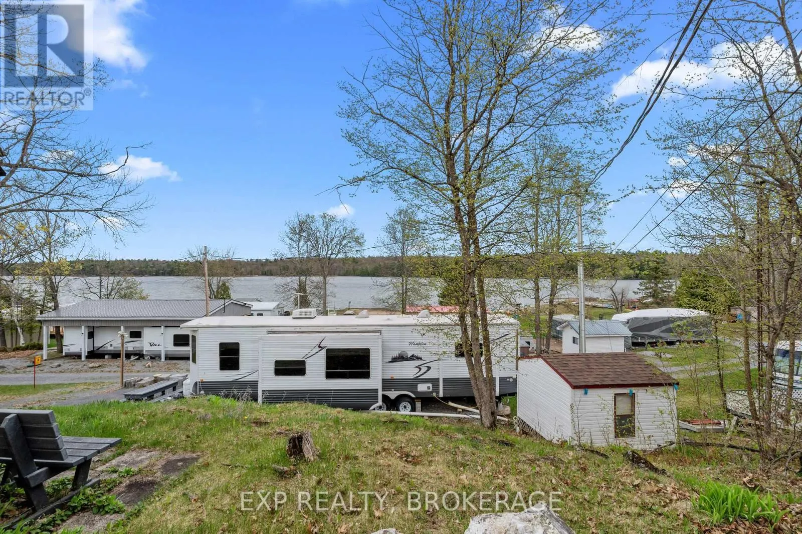 38 - 9 GLENFORD LANE, #38