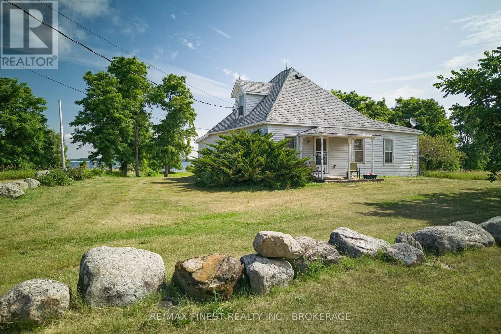 10 FRONT ROAD