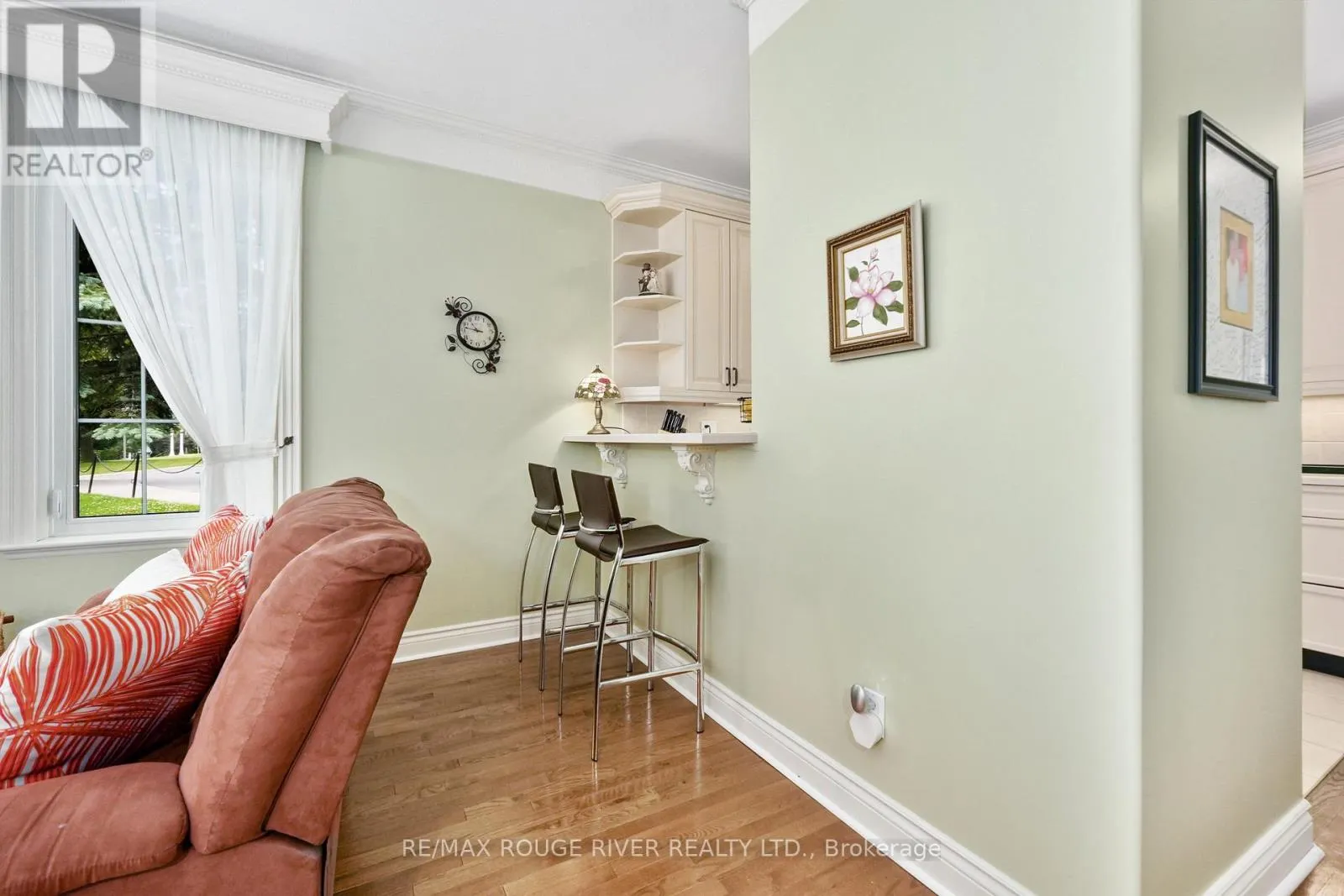 101 - 120 UNIVERSITY AVENUE E, #101