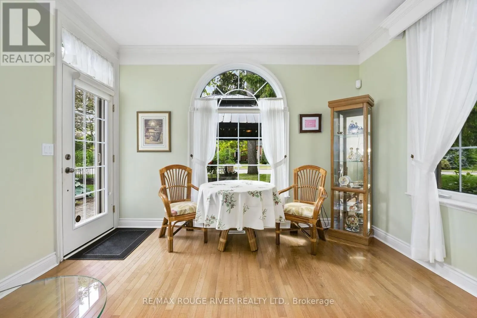 101 - 120 UNIVERSITY AVENUE E, #101