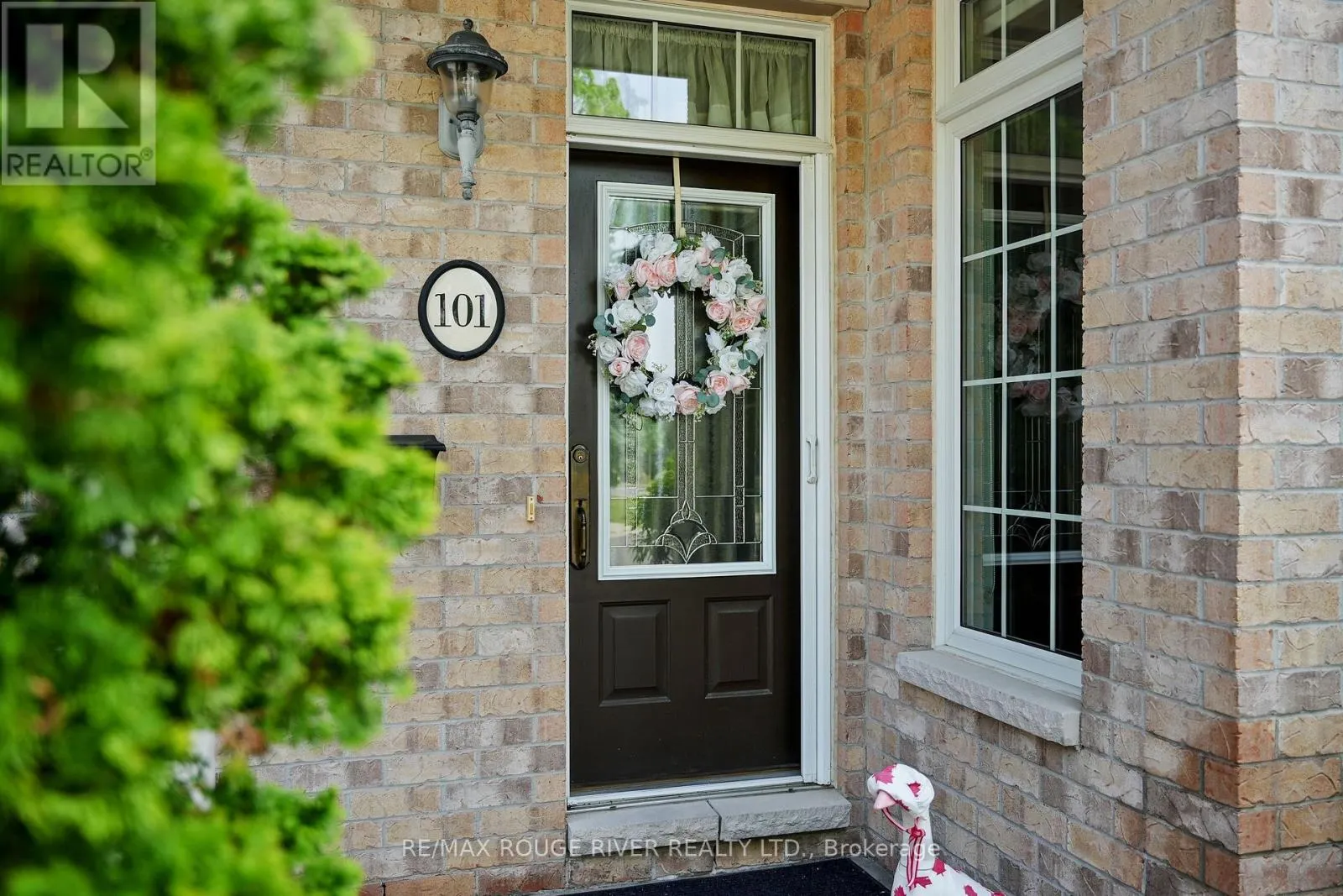 101 - 120 UNIVERSITY AVENUE E, #101